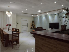 Casa próxima à praias e cachoeiras de Paraty